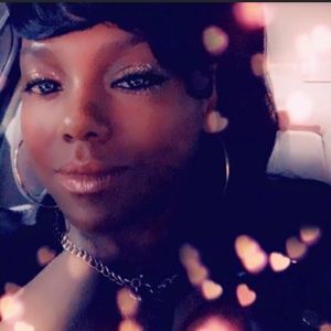 Meet your Posher, Candice